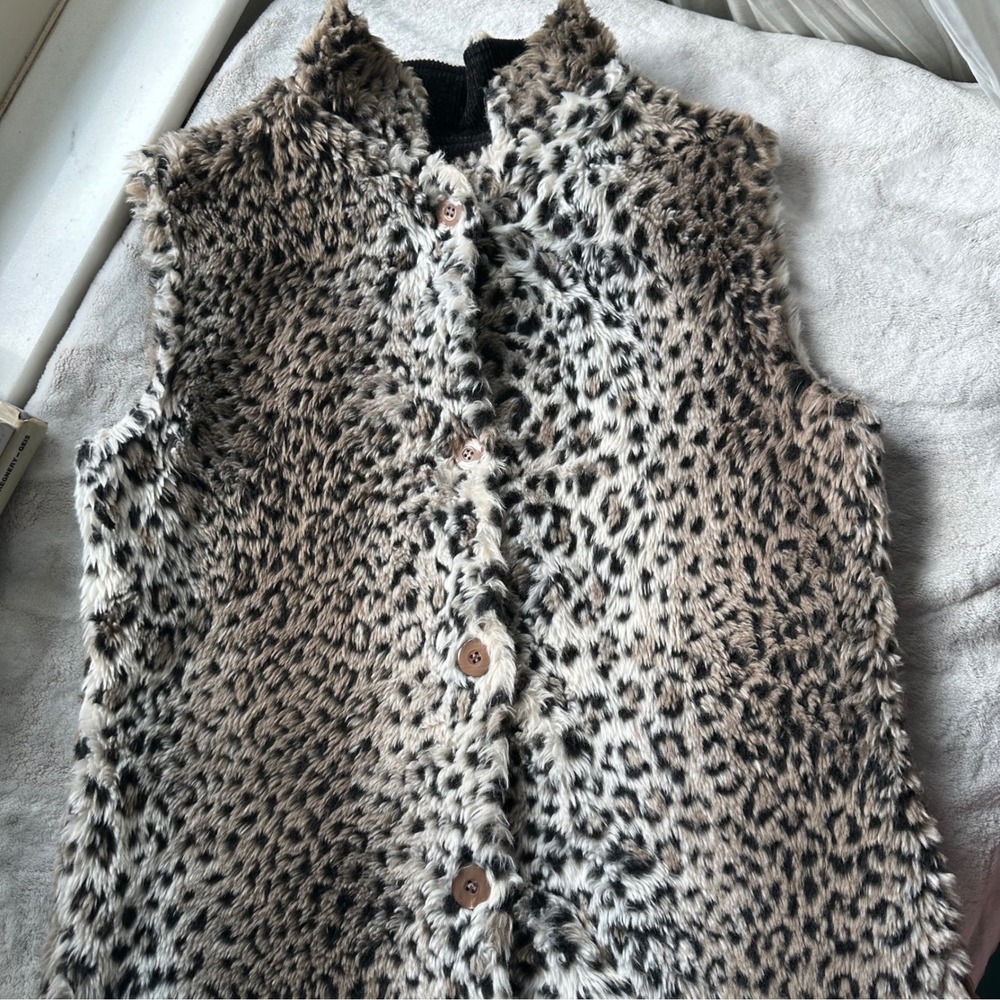 Fierce Leopard Print Vegan Fur Vest Button Up Collar Corduroy Chic